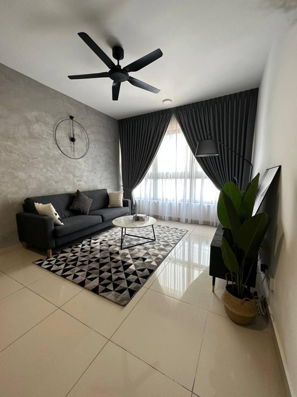 Pangsapuri Best For Family Klcc Pavillion Sunway Velocity Mrt *